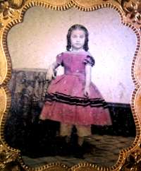 http://imagehost.vendio.com/a/55913/view/pinkball1bb.jpg