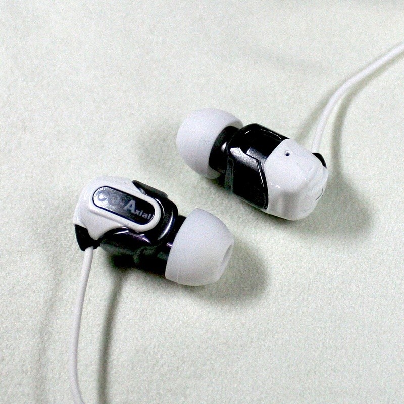 headphone , earphone , earbud\