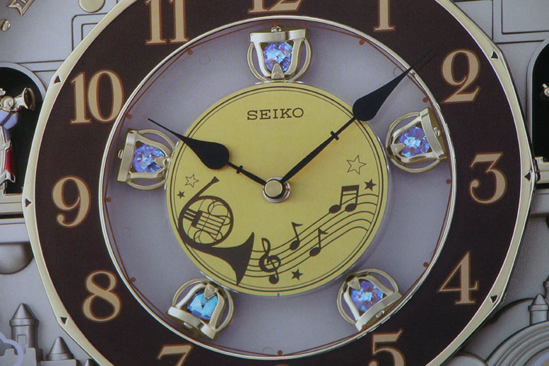 SEIKO Popular Christmas Melodies in Motion Musical Swarovski Crystal