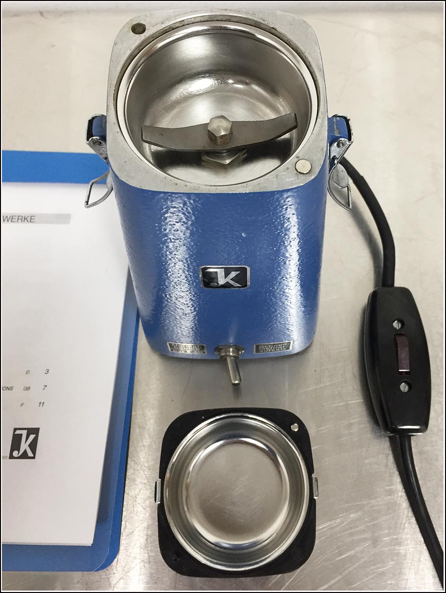 IKA A-10 Homogenizer Mill w WARRANTY | LabX.com