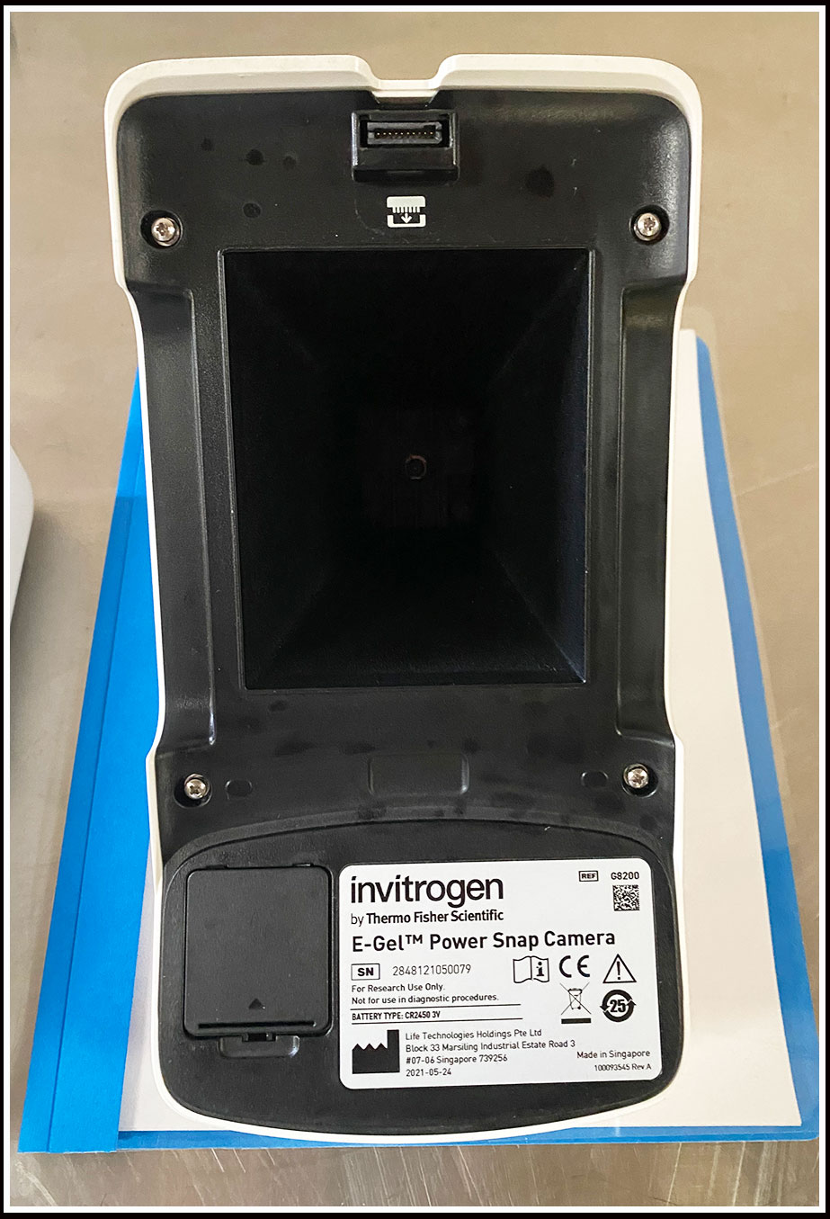 Invitrogen E-Gel Power Snap Electrophoresis System w Camera G8300