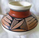 Gorgeous Large Native American Navajo Pottery Vase