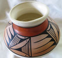 Gorgeous Large Native American Navajo Pottery Vase