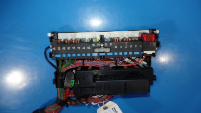 00-05 BMW 3 Series E46 OEM Fuse box block panel with fuses & relays # 8 ...