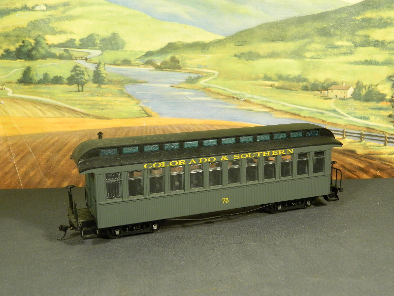 On30 Narrow Gauge Bachmann Spectrum PASSENGER COACH COLORADO & SOUTHERN