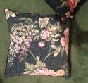 16" FLORAL THROW PILLOWS 2 BLUE PIPING GREEN RED O