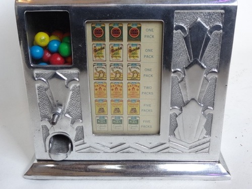 Trade Stimulator circa 1930-1935 Art Deco Gumball Slot Machine Buckley Ball Gum