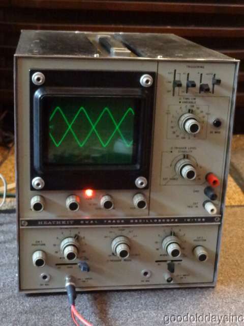 Heathkit IO-105 Green Dual Trace Oscilloscope - Works