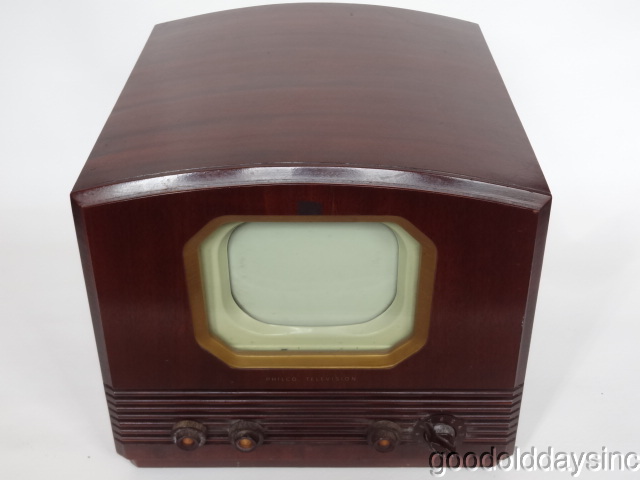 Vintage+1950+Philco+Television+-+Wooden+7+Centered+TV+Screen
