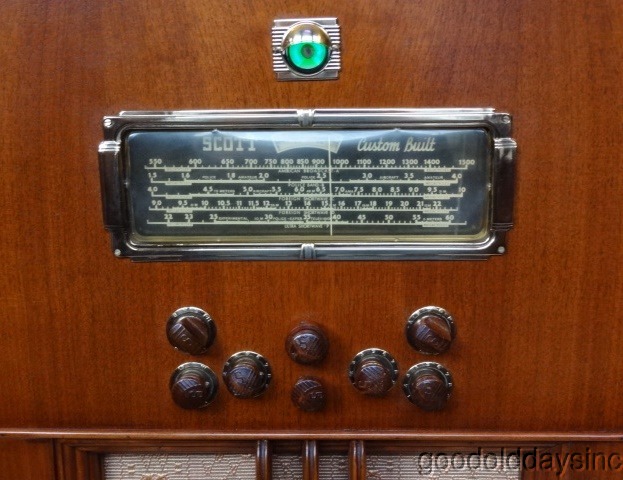 1938 E.H. Scott Phantom Deluxe Radio - Restored and Working - 20 Tube Radio