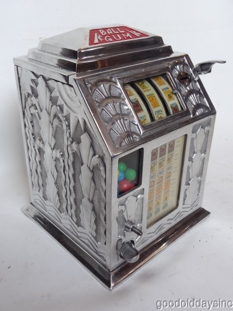Trade Stimulator circa 1930-1935 Art Deco Gumball Slot Machine Buckley Ball Gum