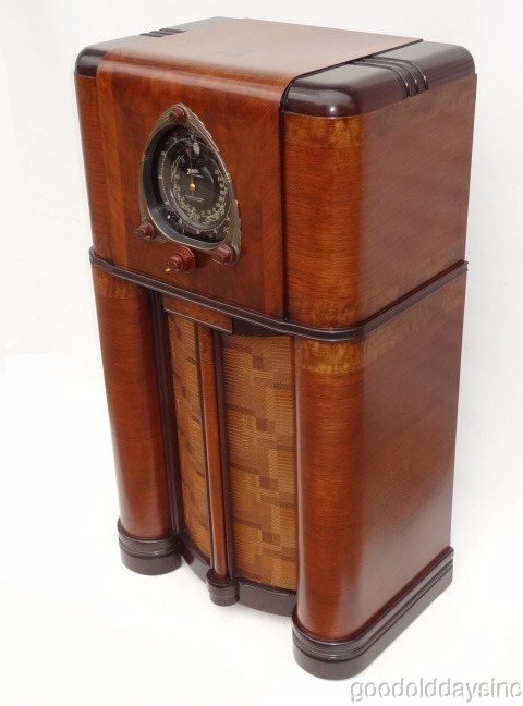 1937 Art Deco Zenith Radio Console model 12-S-265 Restored w Aux Input - 12S265