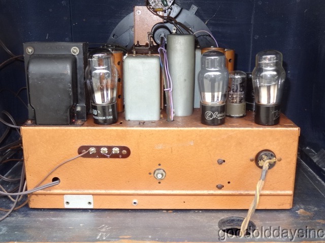 1937 Art Deco Zenith Radio Console model 12-S-265 Restored w Aux Input - 12S265