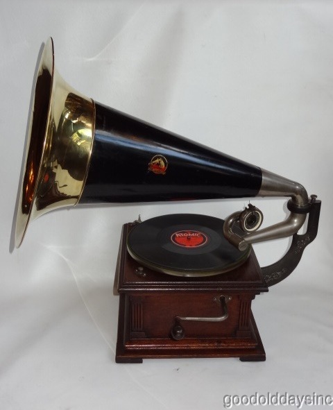Victor Talking Machine Humpback Model II Phonograph with Original Brass Bell Horn