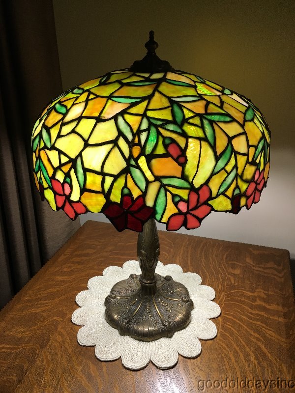 Antique Chicago Mosaic Table Lamp 1920s Stained Leaded Glass Shade