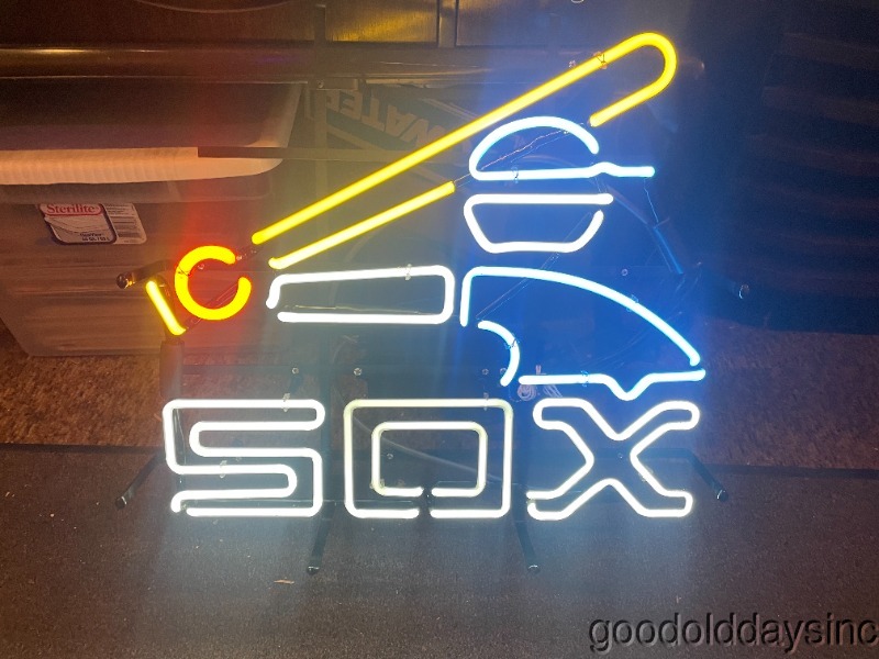 Chicago+White+Sox+Baseball+Player+Neon+Sign+Bar+Mancave+Rec+Room+Light+20x20