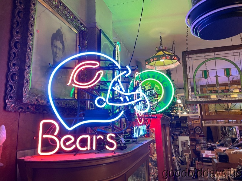Chicago Bears Helmet Neon Sign Beer Light 