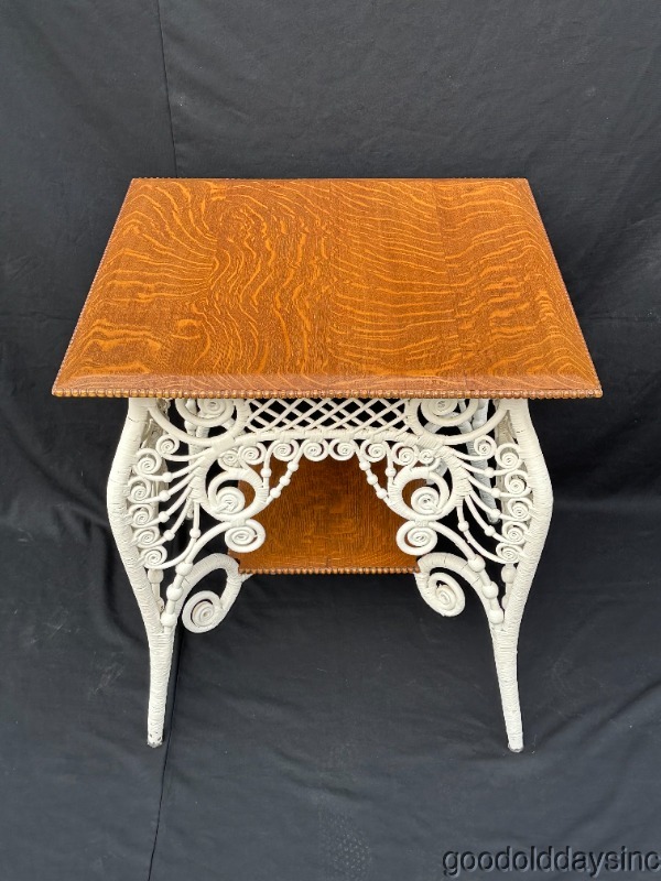 Ornate Antique Victorian Haywood Wakefield Wicker & Oak Lamp Table