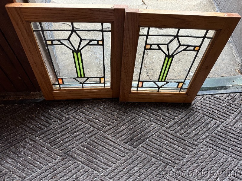 Antique Arts & Crafts Stained Leaded Glass Small Oak Cabinet Doors / Window