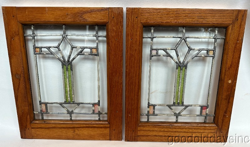 Antique Arts & Crafts Stained Leaded Glass Small Oak Cabinet Doors / Window