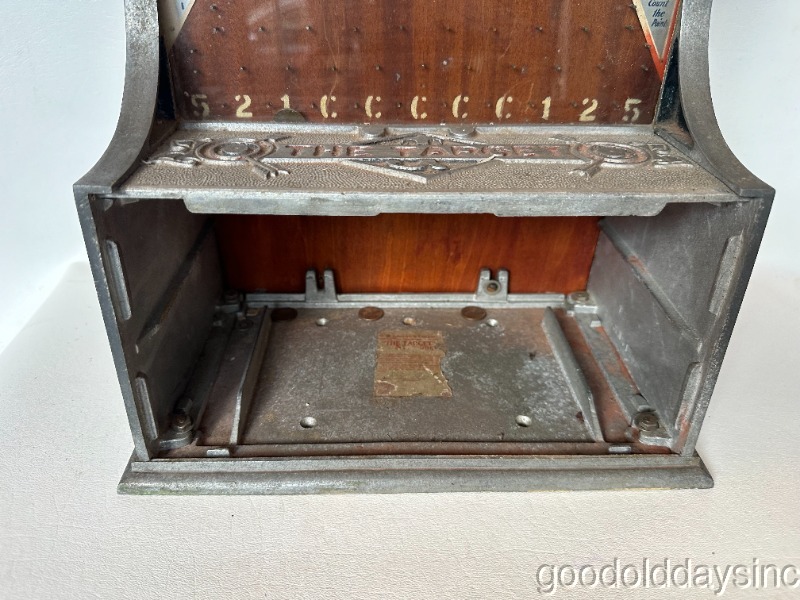 Antique 1926 JENNINGS - THE TARGET Coin Drop Trade Stimulator with Key