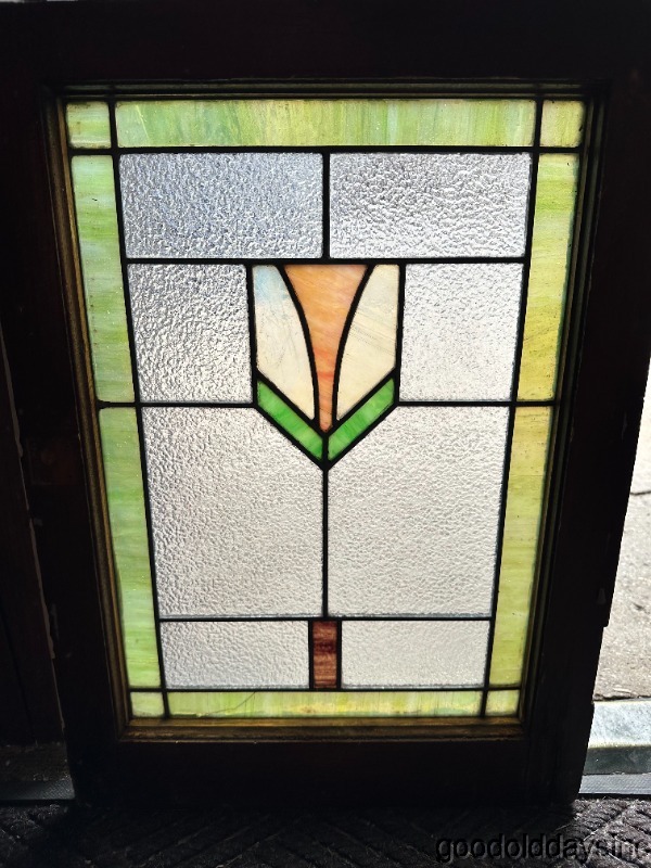 1 Antique 1920's Chicago Bungalow Stained Leaded Glass Window 25" x 18"