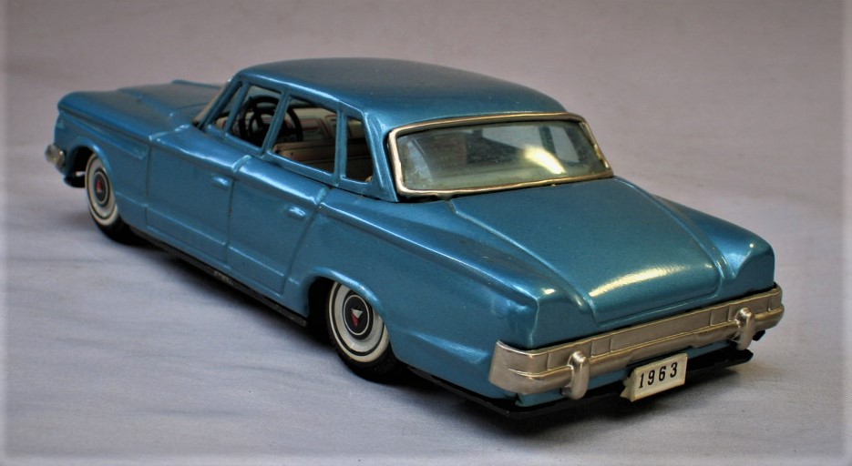 Amazon.co.jp: 萬代屋50s Plymouth Fury Convertibleプリムス