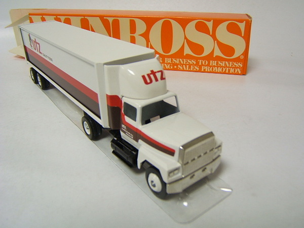 Winross Utz Potato Chips Hanover PA tractor trailer Ford 9000 Tractor 1991 VGC