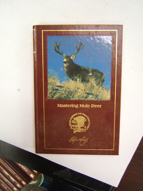 Mastering Mule Deer 1988 North American Hunting Club | eBay