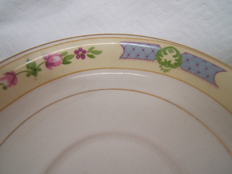 Johnson Bros JB57 4 Cups and 5 Saucers Very Good Condition | eBay