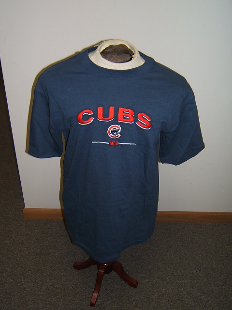 men's cubs t shirt