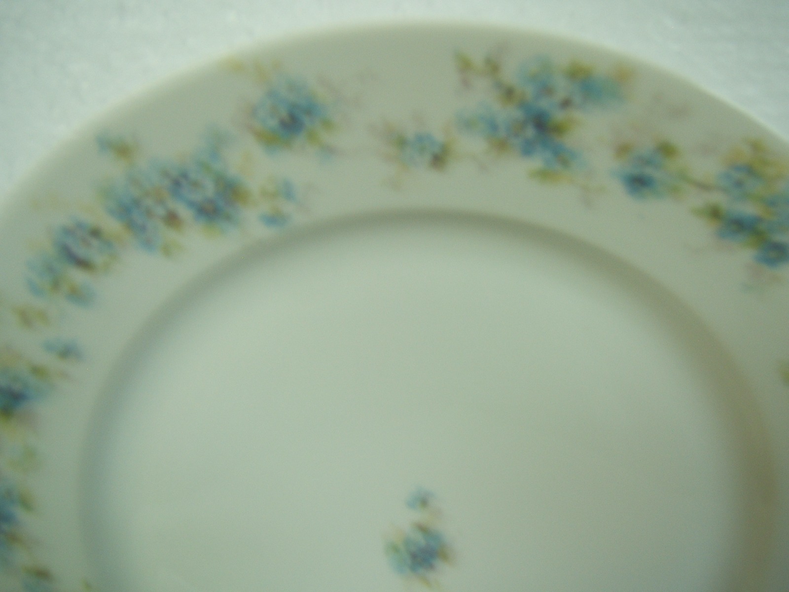 Charles Field Haviland Limoges CHF1584 Lot of 3 Dinner plates