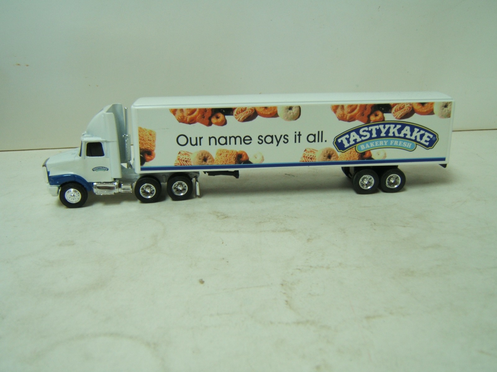 Ertl Tastykake Tractor Trailer 1/64 Diecast 