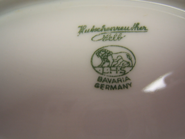 Vintage Hutschenreuther Selb Bavaria China 77 Pcs HUT716 Vintage Hutschenreuther Selb Bavaria China 77 Pcs HUT716