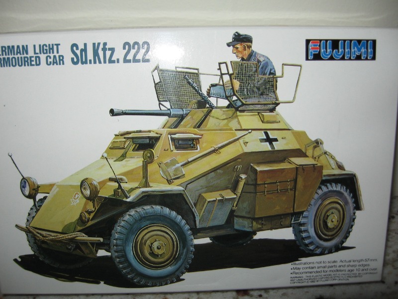 Fugimi German Light Armoured Car Sd.Kfz. 222 Model Kit 1:76