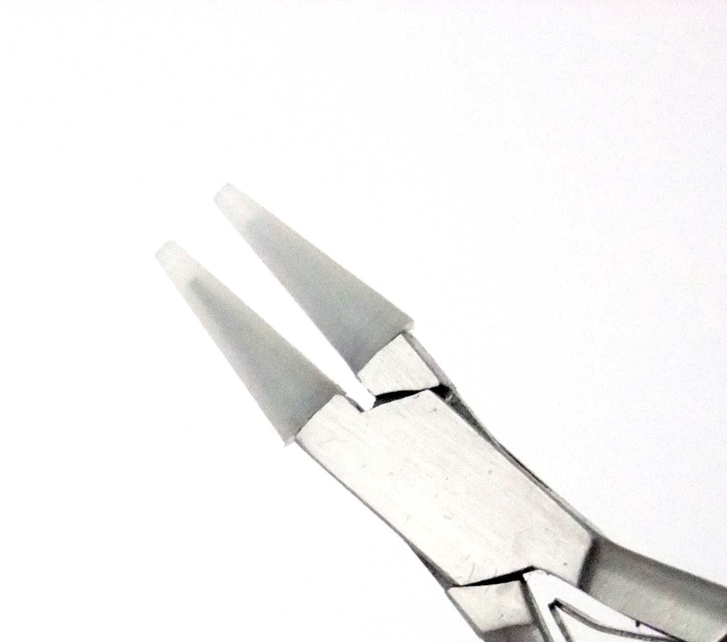 Casual Comfort Chain Nose Nylon Tipped Pliers With Extra Set Of Jaws