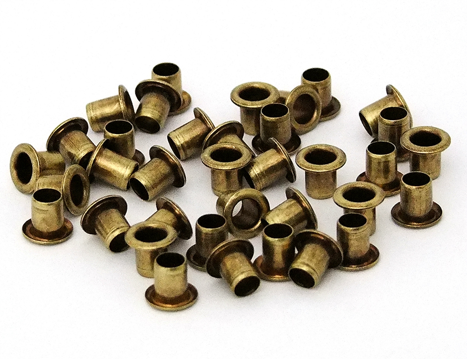 1-4-inch-diameter-antique-brass-plated-eyelets-package-of-24