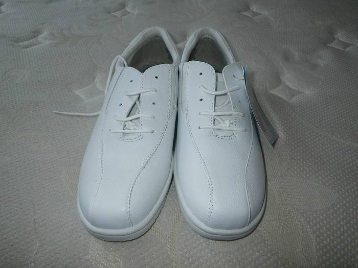 Shopdotbags : NWT White & Black Cobbie Cuddlers Soft Leather Footwear ...