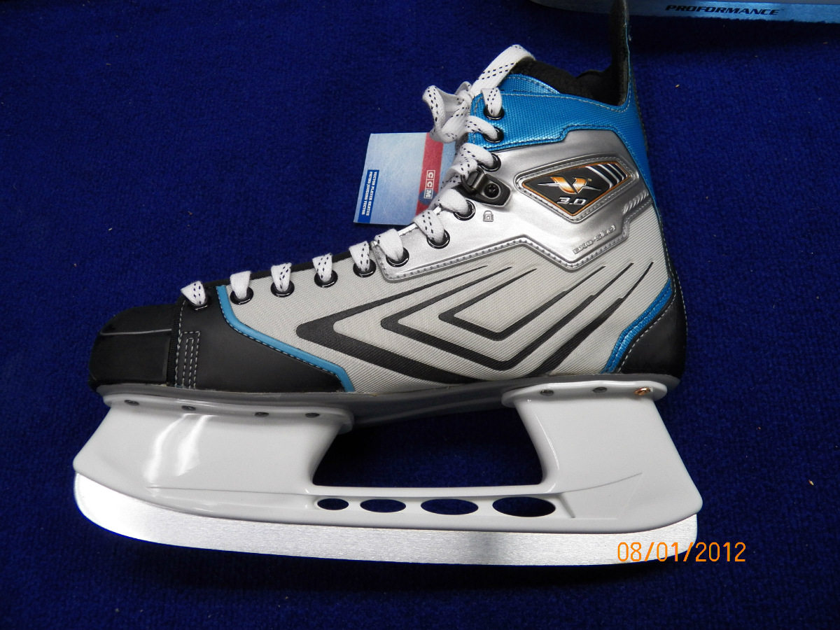 CCM Vector 3.0 Ice hockey skates, The Corporal's Crease
