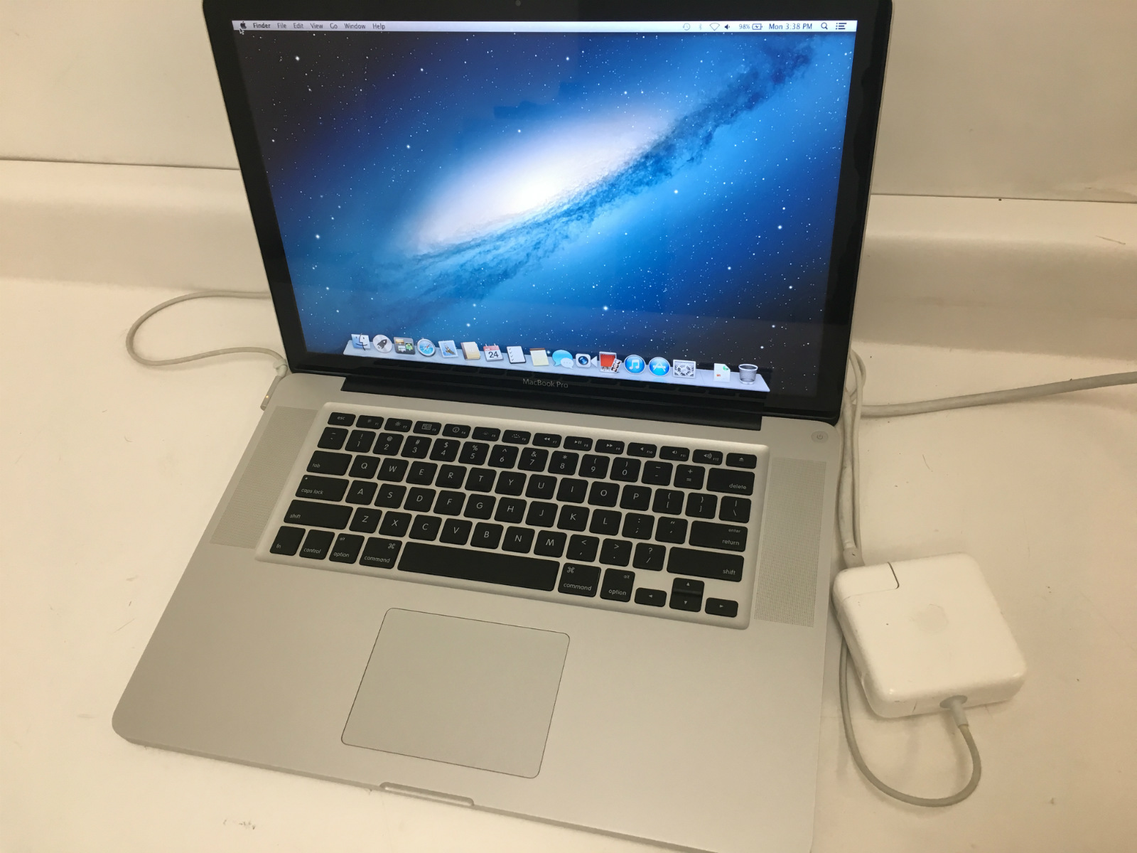 Apple macbook pro a1286 обзор