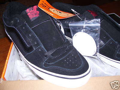 mariannecanthardlywait : NIB VANS TNT II SHOES tnt 2 Tony Trujillo 11