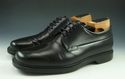 PRADA sz 7.5 LEATHER PLAIN TOE LACE UP OXFORDS 2E0