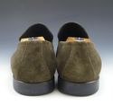 GUCCI sz 8 SUEDE LOGO PLATE LOAFER 247494 MENS OLI