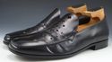 PRADA sz 8.5 PERFORATED LEATHER LOAFERS 2D0147 MEN