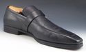 GUCCI sz 7.5 LEATHER APRON TOE STRAP LOAFERS 13251