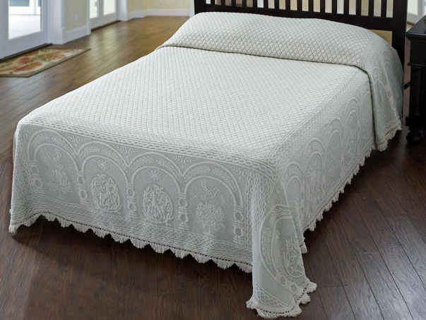 white cotton bedspread queen