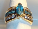 Vintage 14K Yellow Gold Blue & Clear Topaz Ring (6