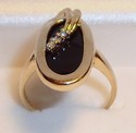 Vintage 10K Yellow Gold Black Onyx & Diamond Ring 