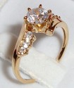 Vintage DQ 14K Yellow Gold Cubic Zirconia Ring (9)