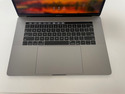 Apple MacBook Pro MR932LL/A 15.4" i7-8750H Radeon 